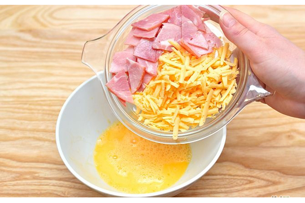 cách làm trứng chiên bằng lò vi sóng hinh 3