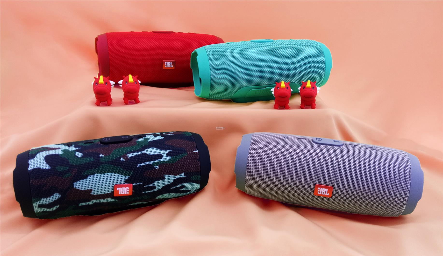 So sánh loa Bluetooth và loa nội thất truyền thống