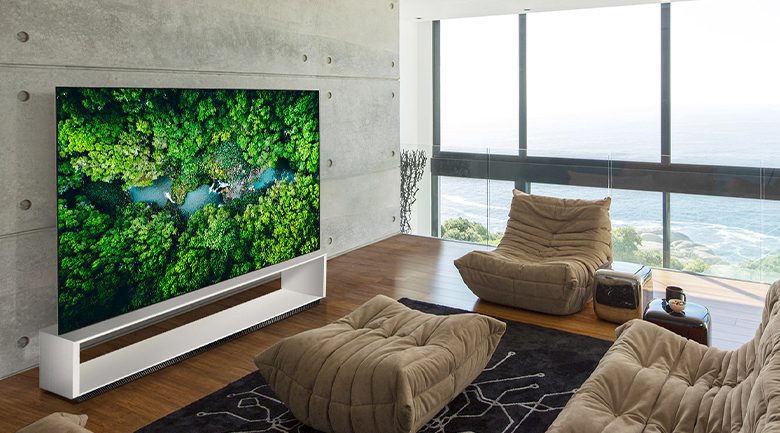 Tivi treo tường hay để kệ: Tivi 8K và giải pháp nào tối ưu không gian?