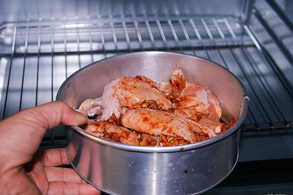 cách làm món cánh gà nướng tẩm gia vị bằng lò nướng hinh 5