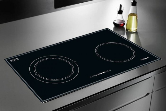 Bếp từ đôi cho bàn đảo bếp: Lưu ý về kích thước & dây điện để lắp đặt an toàn, thẩm mỹ