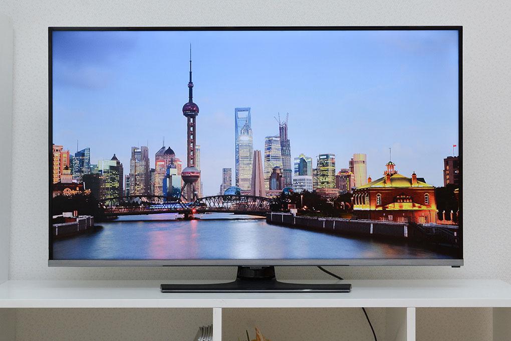 Top 3 mẫu Tivi Samsung khuyến mãi sốc nhất dịp Tết