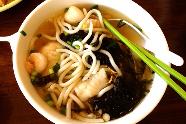 Hướng dẫn cách làm mì Udon rong biển bằng nôì cơm điện