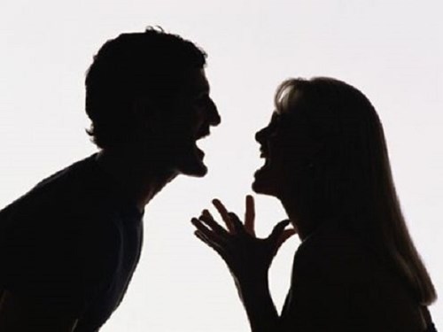 Mua điều hòa để tránh cảnh vợ chồng mỗi người một nơi