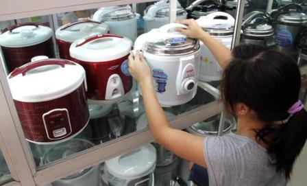 Bạn sẽ chọn nồi cơm điện cơ hay nồi cơm điện tử ? 
