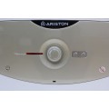 Bình nóng lạnh Ariston SLE 30 QH 2.5 FE - MT 30 Lít